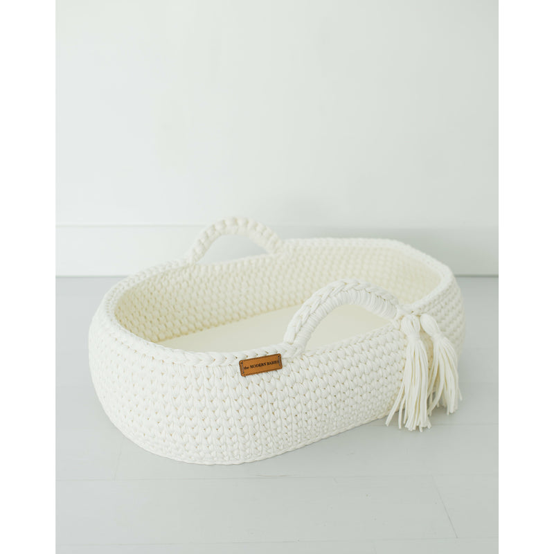 Crochet Baby Bassinet Basket. White Vanilla Baby Bassinet. Baby Bassinet. Baby Basket. Newborn Bassinet. Newborn basket. Handmade baby basket bassinet.